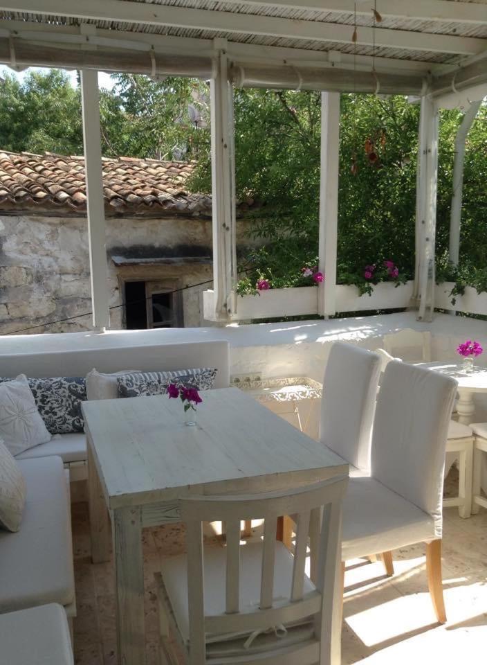 Yukari Sokak Vip Butik Otel Алачати Экстерьер фото
